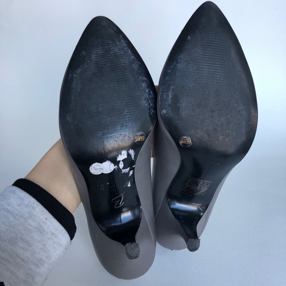 BCBG Grey Kitten Heels - Picture 8 of 10